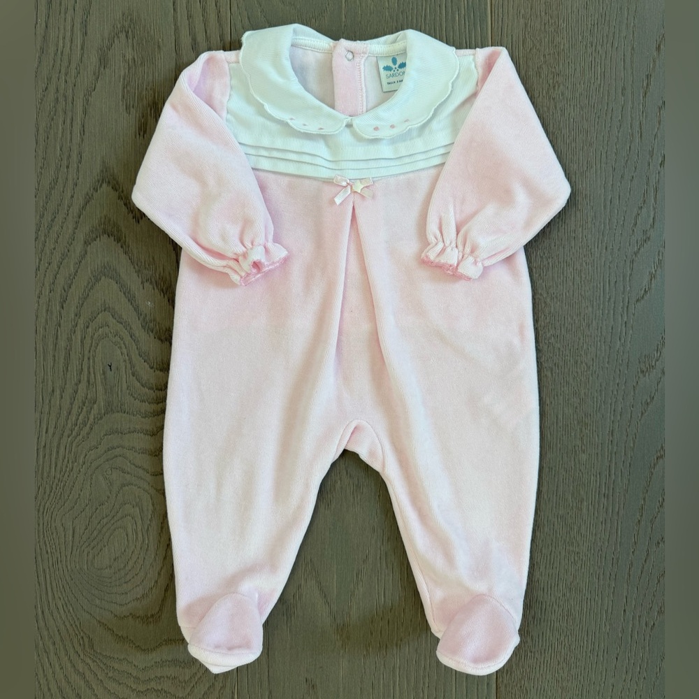 Soft Pink Baby Footie with White Collar from Sardon
